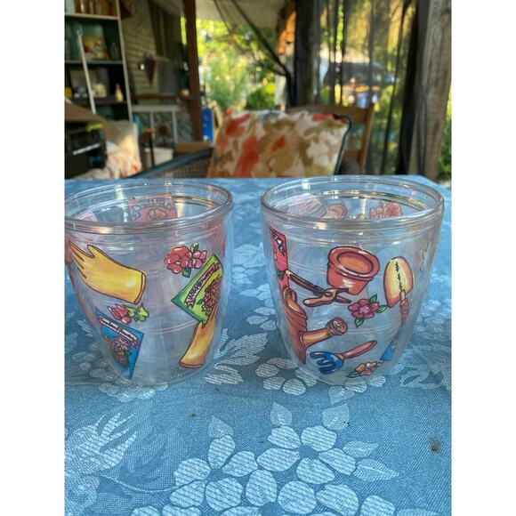 Home Concepts 4 pack of Insulated Tumblers 14 oz. Gardening Theme Pattern EUC - Picture 9 of 16